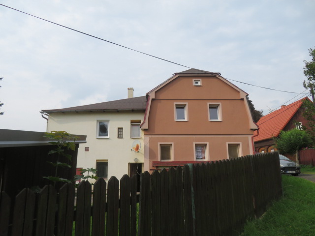 Dražba podílu id. 1/4 na RD se zahradou v obci Chřibská, okres Děčín