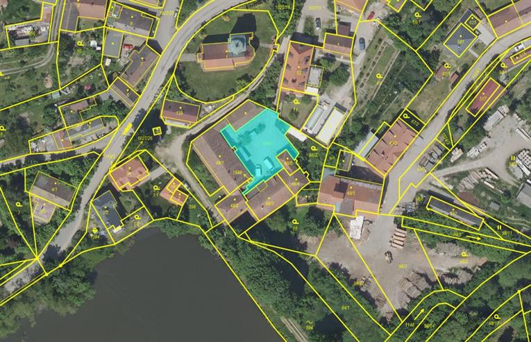 Dražba podílu id. 1/18 na pozemku v obci Postupice, okres Benešov