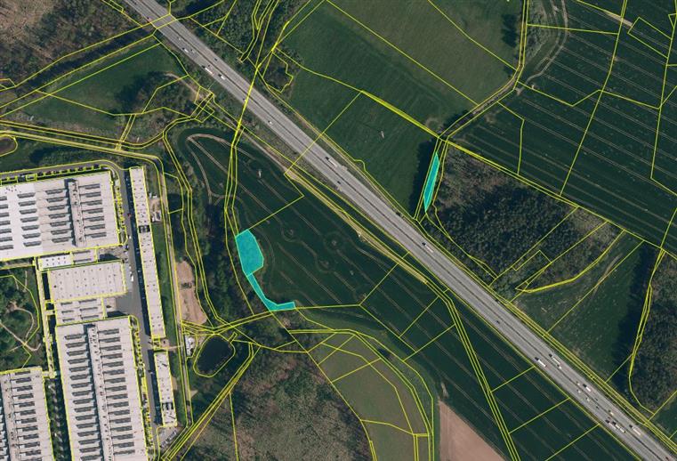 Dražba podílu id. 1/8 na pozemcích v obci Jihlava a Střítež, okres Jihlava