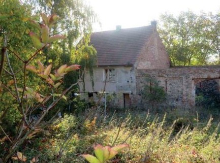 120  EX 9714/14-259 podíl 4/14 rodinného domu v Řisutech, okres Louny