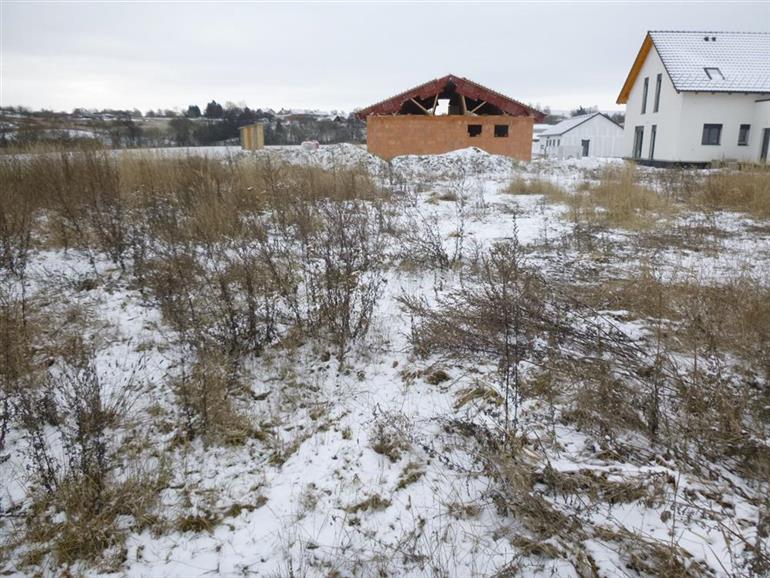 Stavební pozemek v Lešanech u Benešova