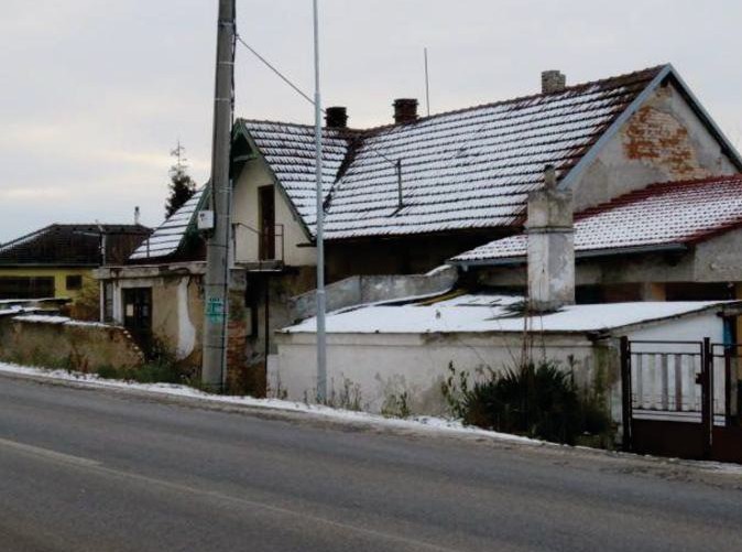 120 EX 18266/18-388 podíl 17/480 rodinného domu s pozemky v obci Postřižín, okres Mělník