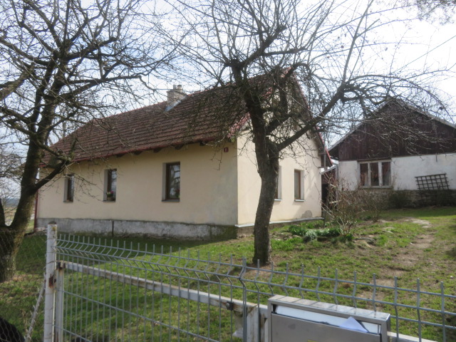 Dražba podílu id. 1/8 na RD se zahradou v obci Rosička, okres Žďár nad Sázavou