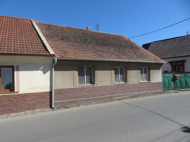 Dražba podílu id. 1/42 na RD se zahradou v obci Blovice, okres Plzeň-jih